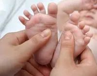 Sensibilisation au massage bébé